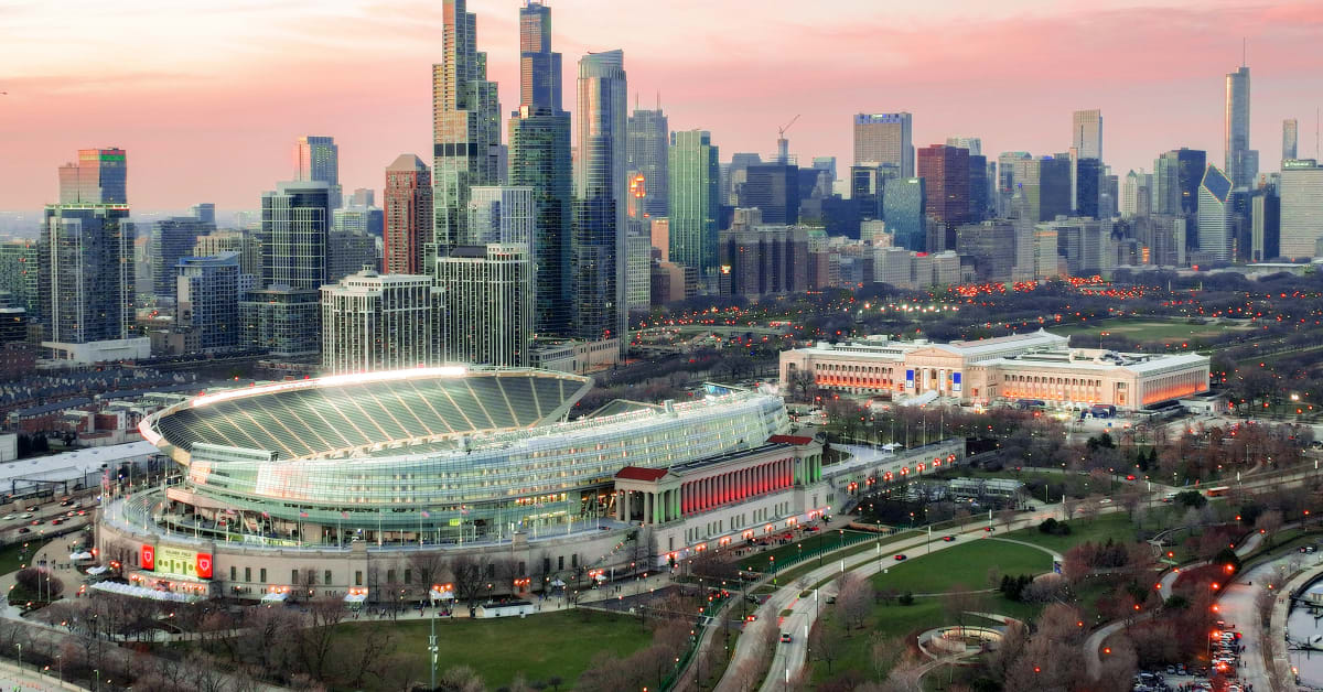 Bears and 49ers Playing In A Flooded Soldier Field - On Tap Sports Net