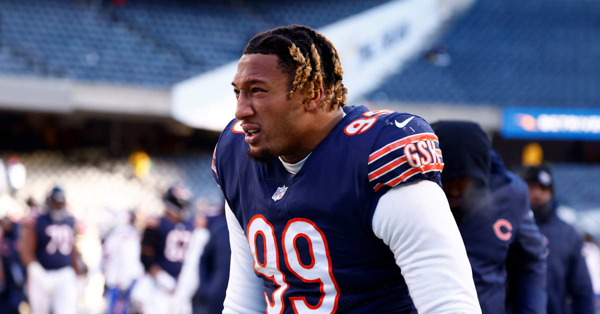 Trevis Gipson of the Chicago Bears enters the field for the second News  Photo - Getty Images