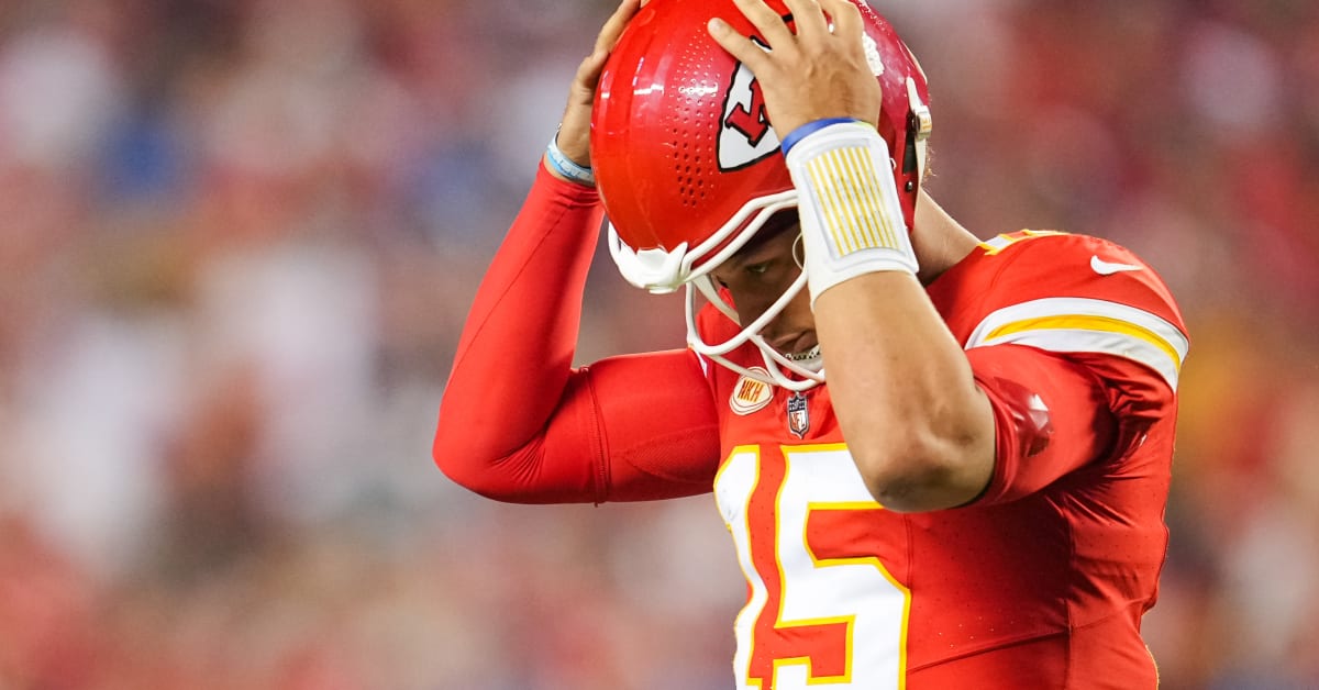 Patrick Mahomes looked mortal: Why what plagued the Chiefs is good for  Justin Fields - On Tap Sports Net