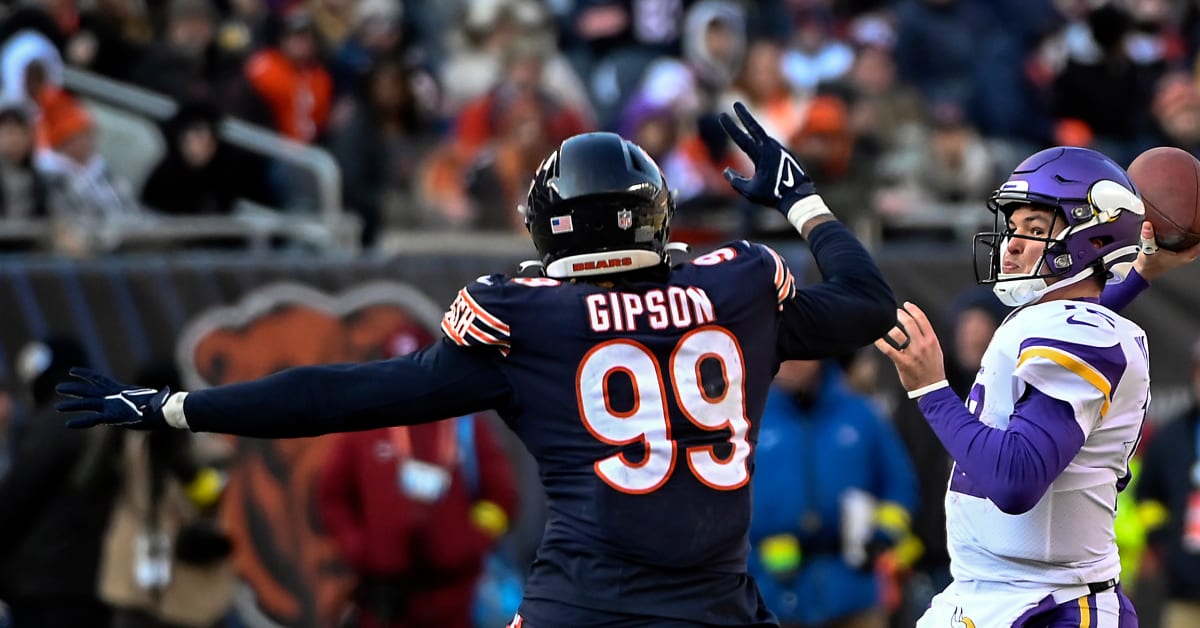 Bears give DE Trevis Gipson permission to seek trade as he slides