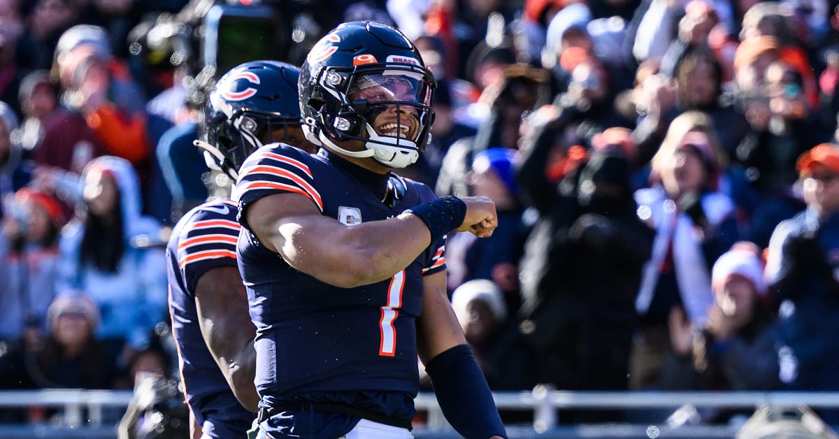 Justin Fields makes ridiculous pass for Bears TD vs Titans