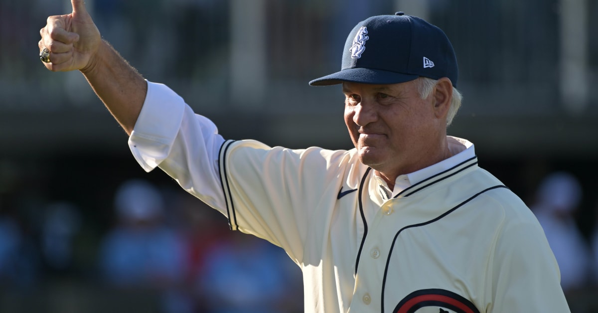 Is Ryne Sandberg the Next Cubs Manager?