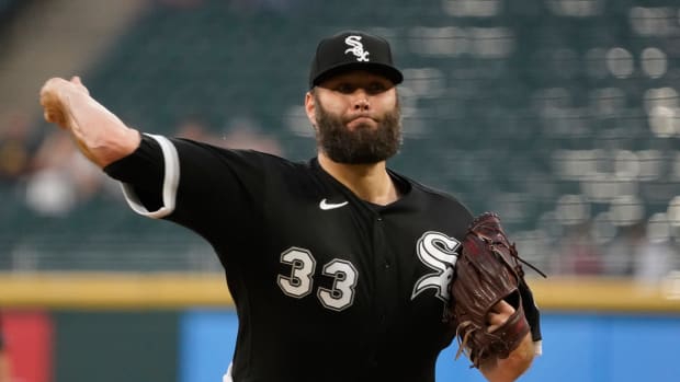 Aug 31, 2022; Chicago, Illinois, USA; Chicago White Sox starting pitcher Lance Lynn (33) throws a pitch against the Kansas City Royals during the first inning at Guaranteed Rate Field.