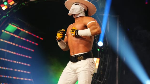 Bandido gestures to the crowd during his AEW debut