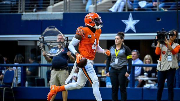 Oct 30, 2022; Arlington, Texas, USA; Chicago Bears safety Eddie Jackson (4) intercepts a pass thrown by Dallas Cowboys quarterback Dak Prescott (not pictured) during the second quarter at AT&T Stadium.