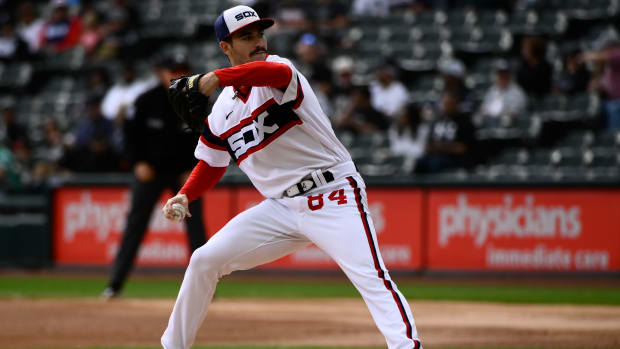 Sep 25, 2022; Chicago, Illinois, USA; Chicago White Sox starting pitcher Dylan Cease (84) throws a pitch against the Detroit Tigers during the first inning at Guaranteed Rate Field.