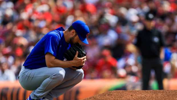 May 24, 2025; Cincinnati, Ohio, USA; Chicago Cubs starting pitcher Colin Rea (53) prepares to pitch in the first inning against the Cincinnati Reds at Great American Ball Park.