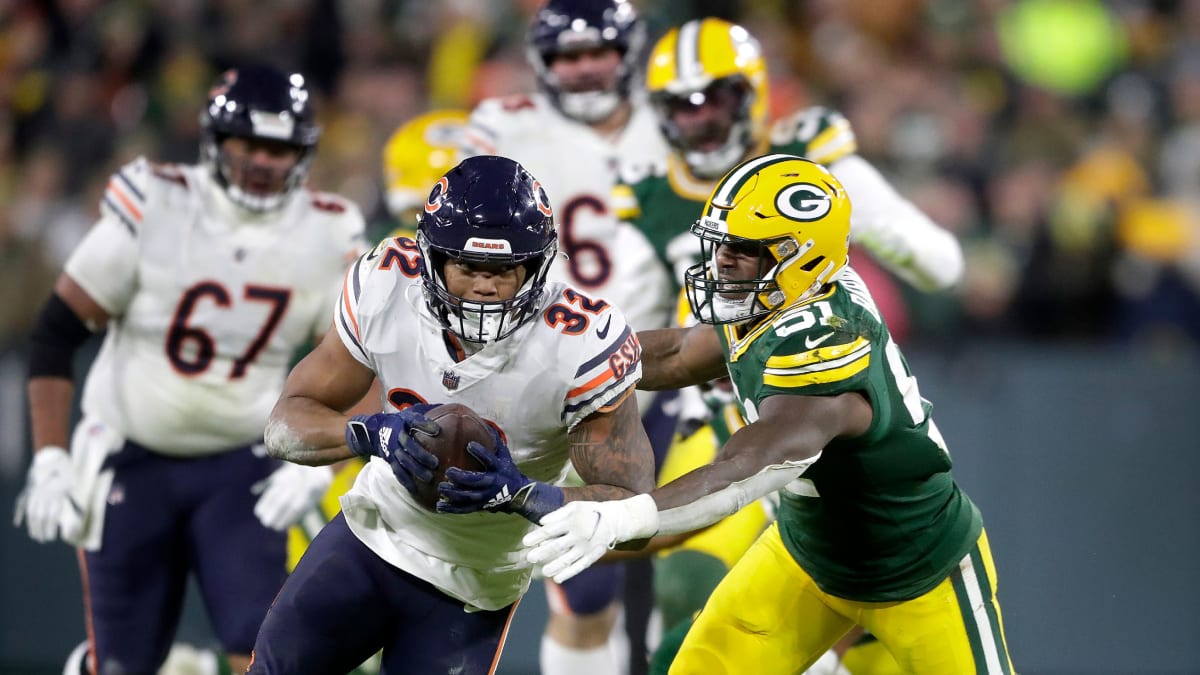 Sunday Night Football: Chicago Bears vs. Green Bay Packers Prediction and  Preview 