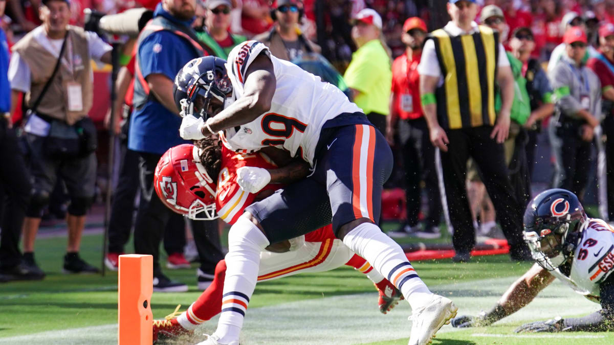 Soldier Field on X: The Bears are victorious on Sunday night! FINAL