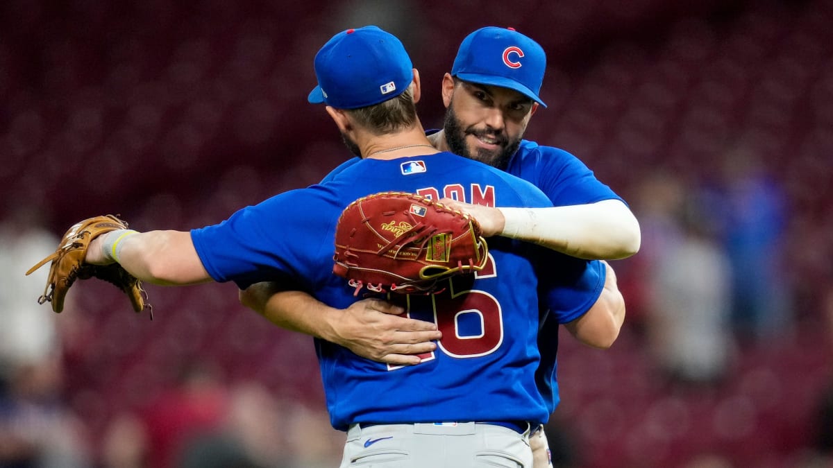 Cubs' late surge leads to 12-5 throttling of the Reds - On Tap Sports Net