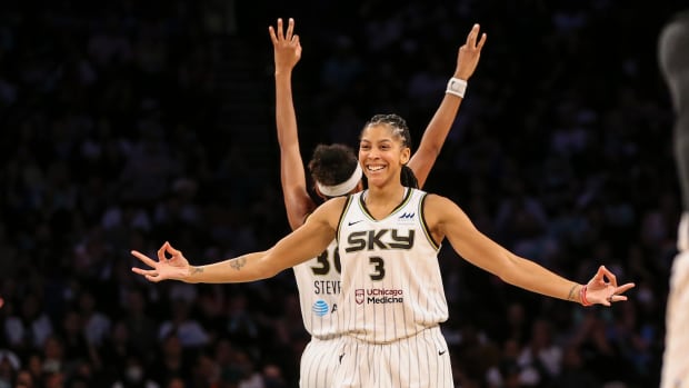 Aug 23, 2022; Brooklyn, New York, USA; Chicago Sky forward Candace Parker (3) celebrates in the fourth quarter against the New York Liberty at Barclays Center.