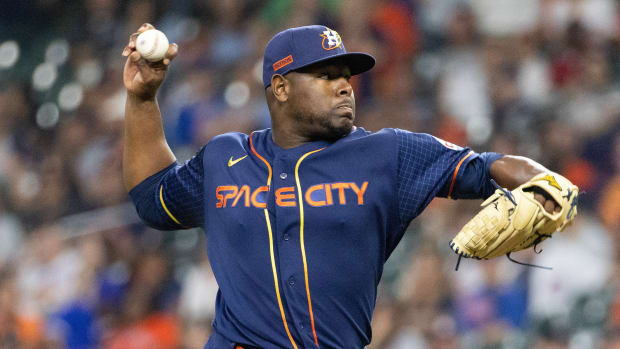 Chicago Cubs sign Hector Neris to one-year deal - On Tap Sports Net