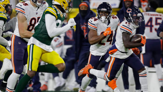 Chicago Bears wide receiver Jakeem Grant (17) runs down the side to score a touchdown against Green Bay Packers in the second quarter on Sunday, December 12, 2021 at Lambeau Field in Green Bay, Wis.