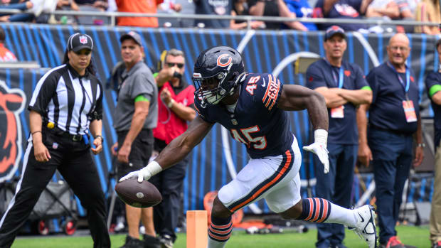 Bears Sign 11 Players to Their Practice Squad - On Tap Sports Net