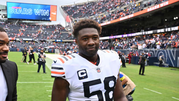 Sep 25, 2022; Chicago, Illinois, USA; Chicago Bears linebacker Roquan Smith (58) walks off the field after Chicago defeated Houston 23-20 at Soldier Field.