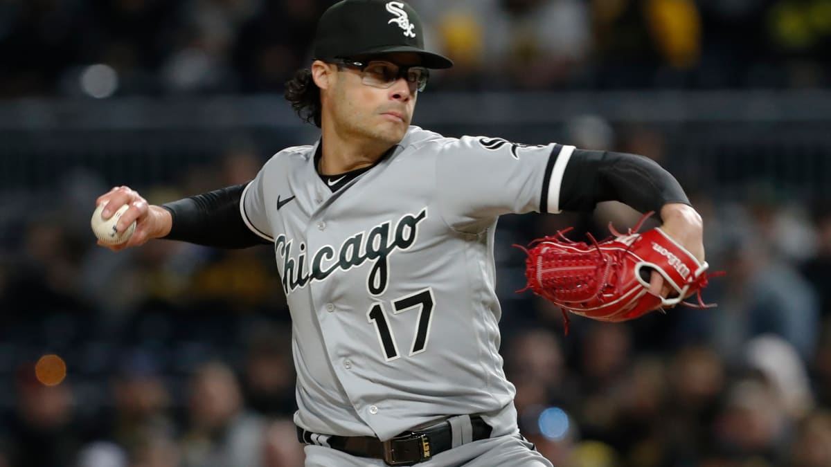 Joe Kelly, White Sox' bullpen keeps rolling in 4-2 victory against