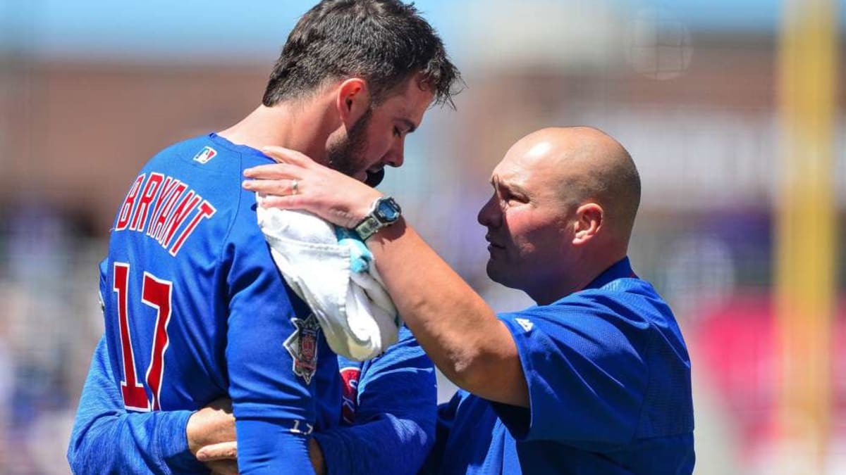 Kris Bryant Exits Early With Knee Soreness - On Tap Sports Net