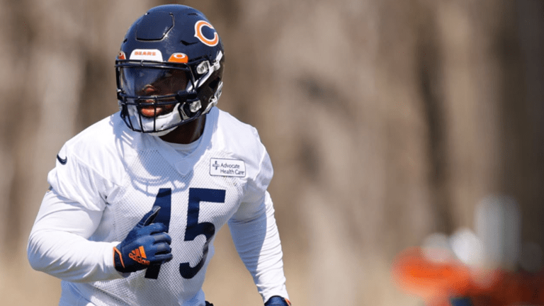 Bears Elevate LB Joe Thomas To Active Roster
