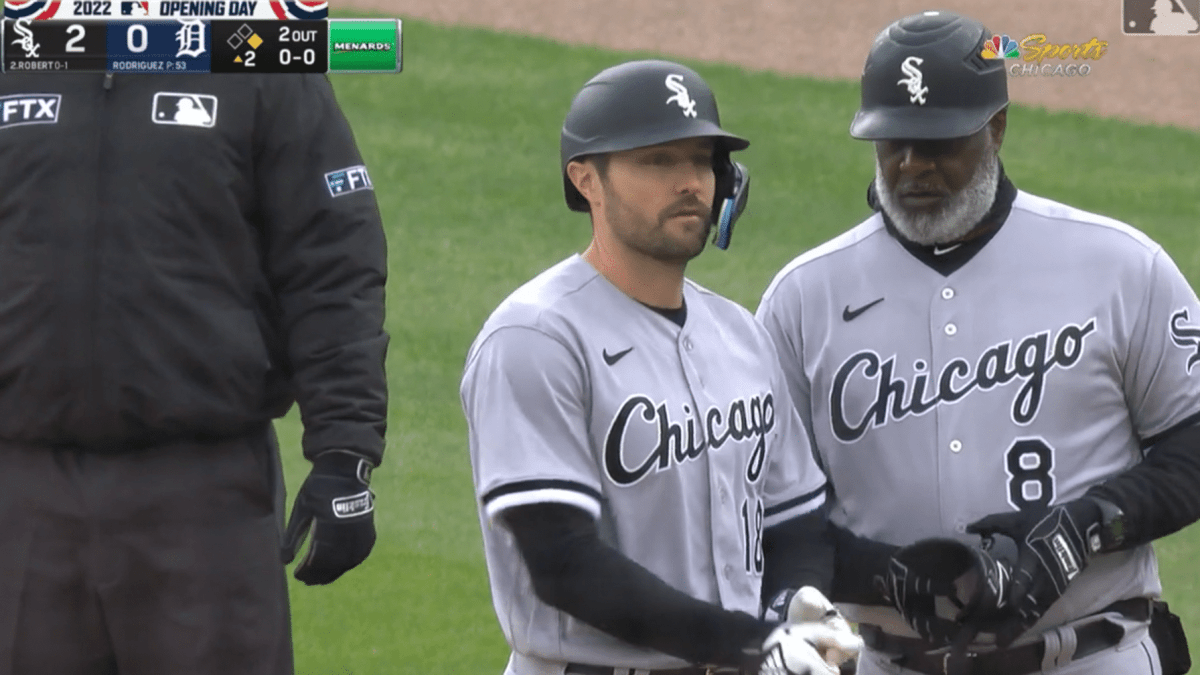 CHICAGO, IL - JUNE 09: Chicago White Sox left fielder AJ Pollock (18) bats  during an MLB game against the Los Angeles Dodgers on June 9, 2022 at  Guaranteed Rate Field in