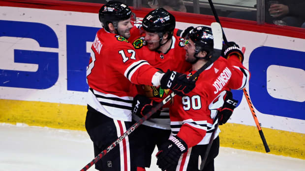 Blackhawks top third jersey