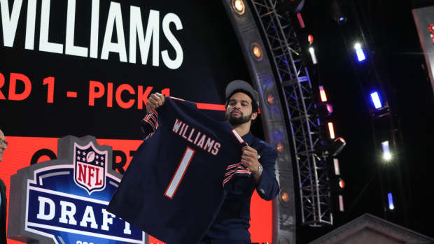 Bears QB Caleb Williams Breaks Record for Top Selling Jersey On Tap Sports Net