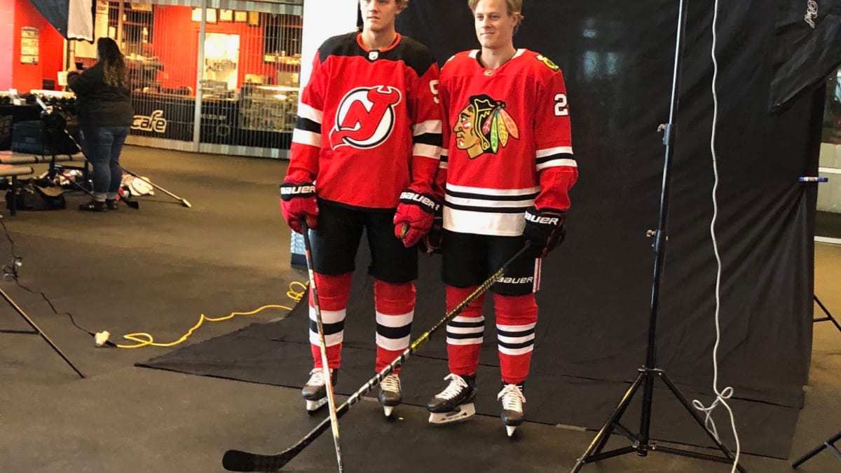 Adidas top blackhawks jersey
