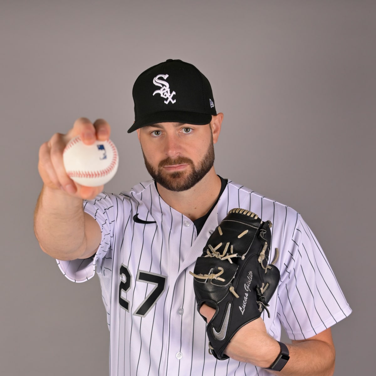 Local pro pitchers are healthy and ready for spring training - Los