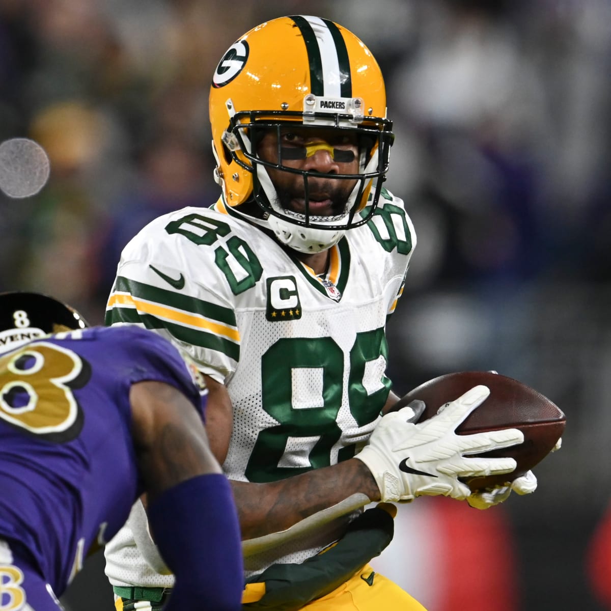 Former Green Bay Packers tight end Marcedes Lewis signs with Bears