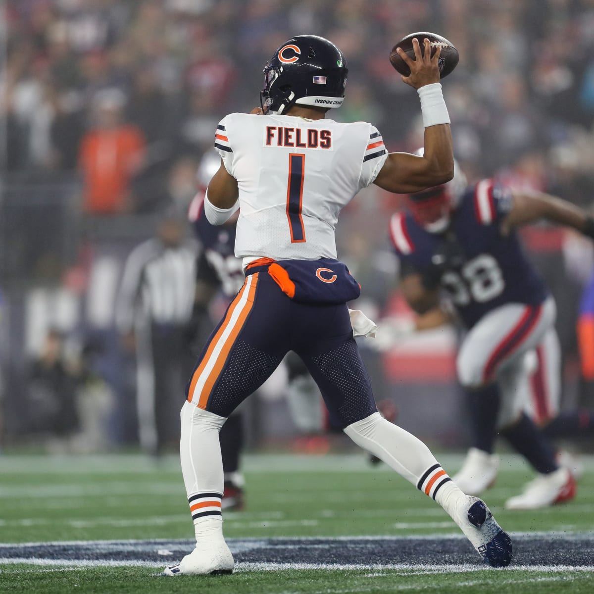 Bears pick off Patriots three times in Monday night beatdown, NFL