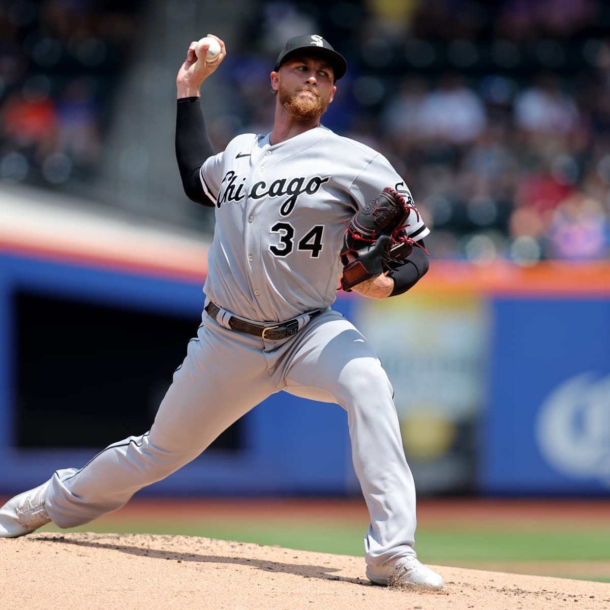 White Sox's Liam Hendriks breaks silence after injury