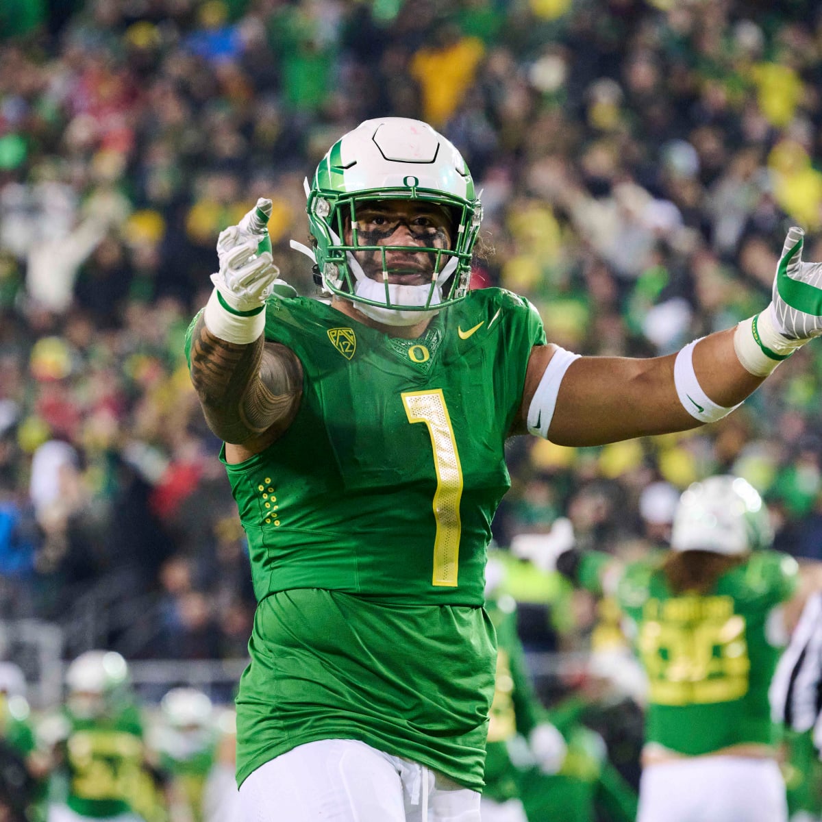 2023 NFL DrafT: Chicago Bears select Oregon LB Noah Sewell with