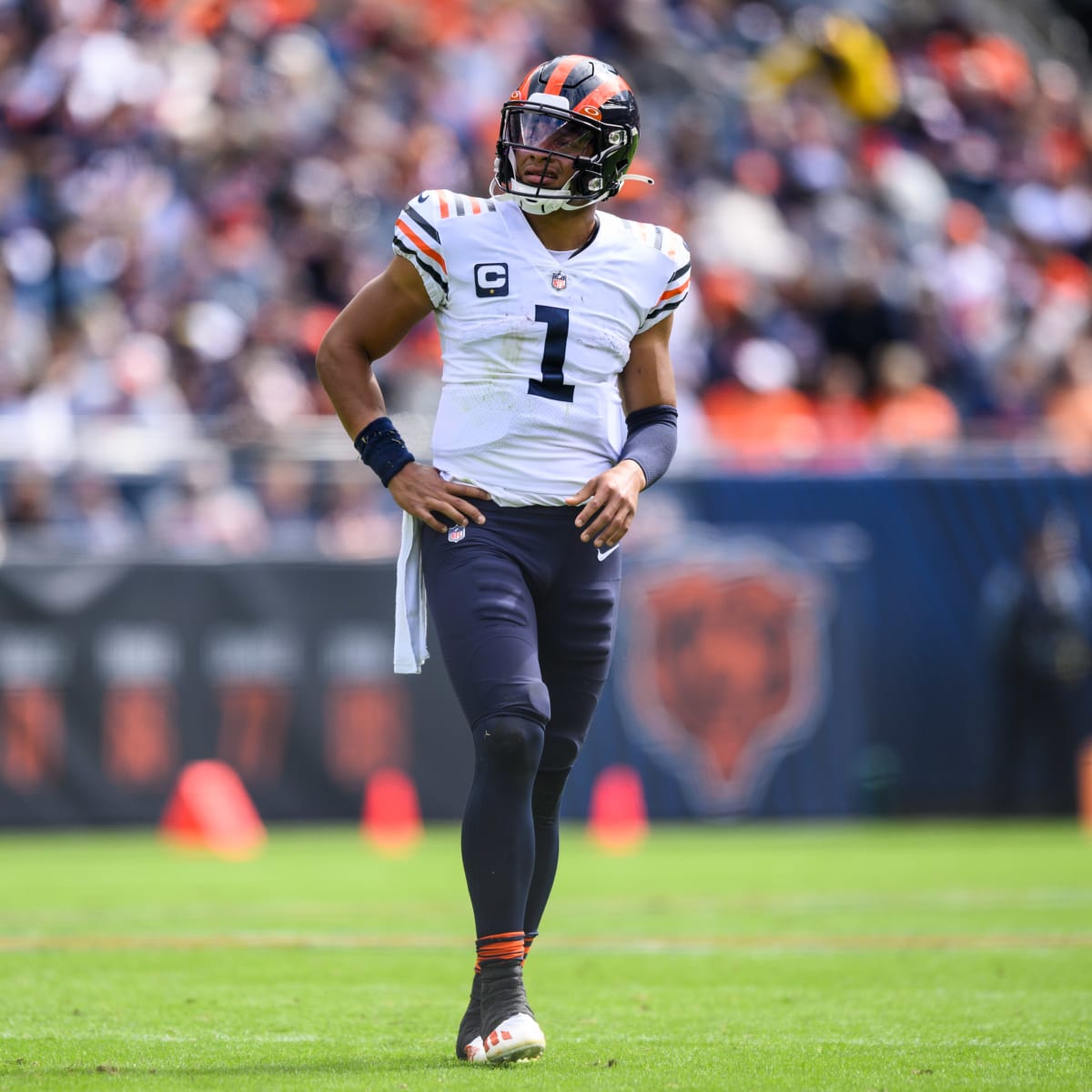 Justin Fields shines again in Chicago Bears' defeat in Dallas