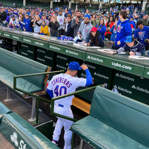 Oct 2, 2022; Chicago, Illinois, USA; Chicago Cubs catcher Willson Contreras (40) bids farewell to the fans after the game against the Cincinnati Reds at Wrigley Field.