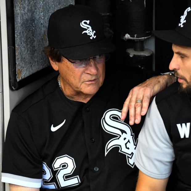 Jul 30, 2022; Chicago, Illinois, USA; Chicago White Sox manager Tony La Russa (22) talks with Chicago White Sox relief pitcher Kendall Graveman (49) before the team's game against the Oakland Athletics at Guaranteed Rate Field.