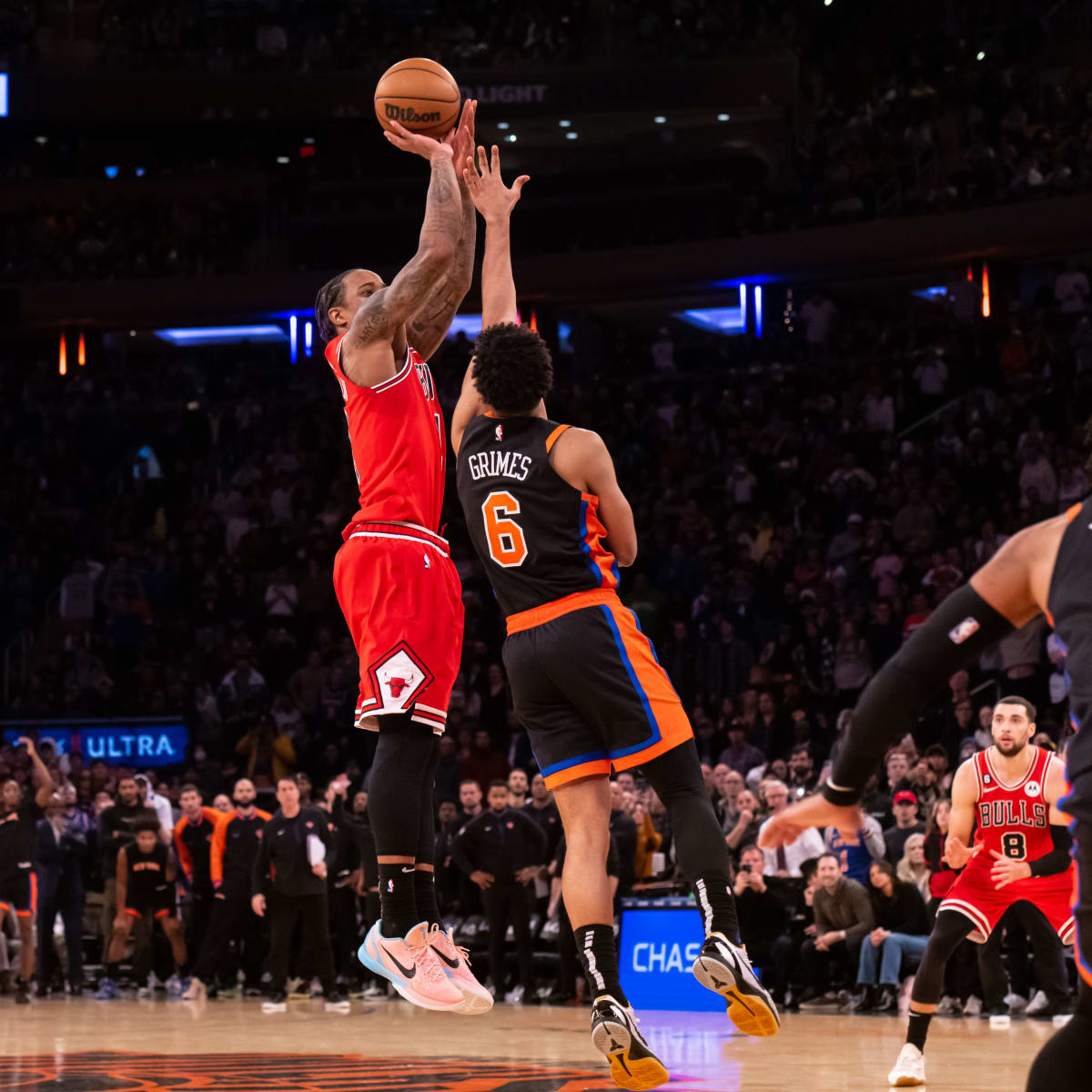 Chicago Bulls' DeMar DeRozan makes NBA history with back-to-back buzzer- beaters - Mirror Online