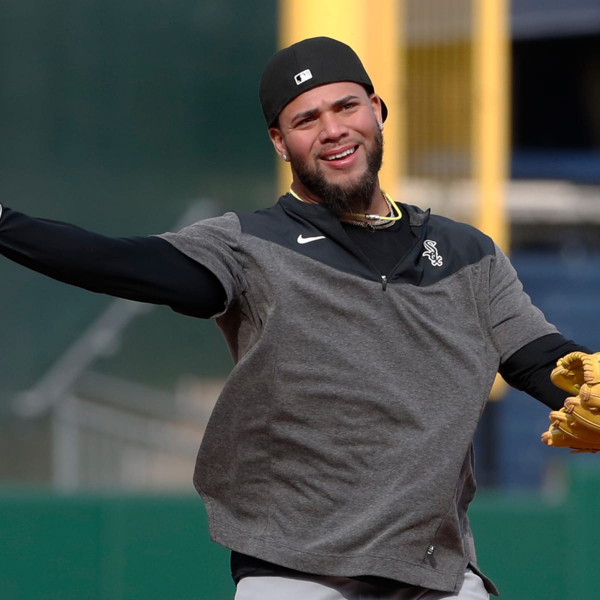 Yoan Moncada plays the hero again for the White Sox against the Astros –  WGN-TV