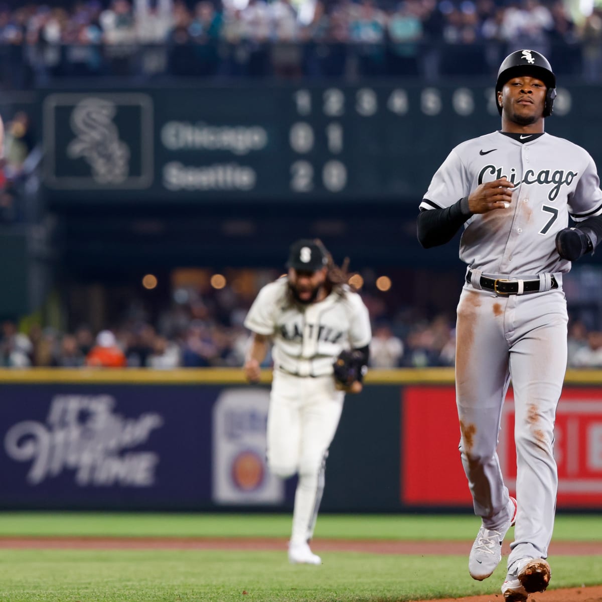 White Sox place Rodón on IL with shoulder fatigue