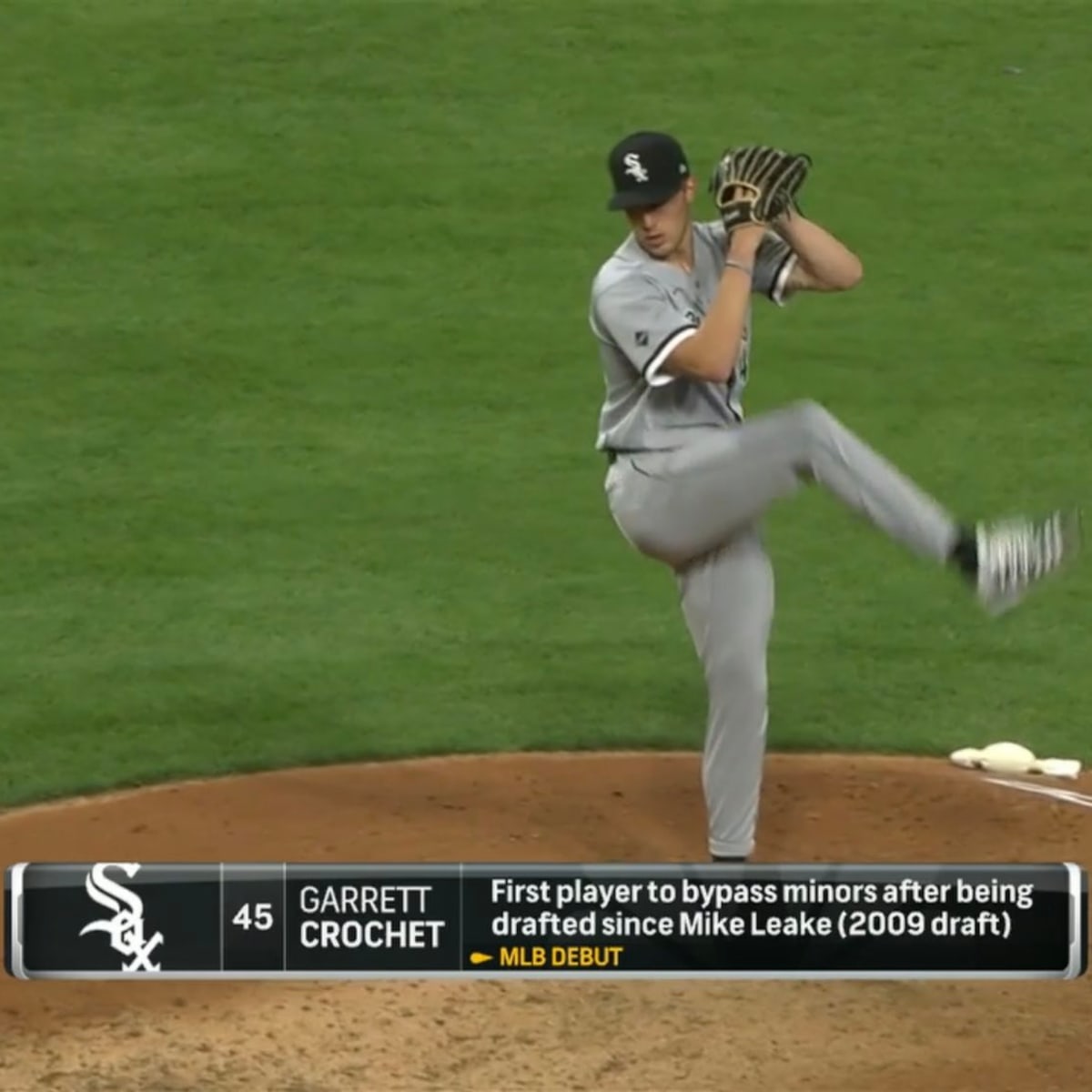 White Sox Garrett Crochet makes his MLB debut and throws 101 mph