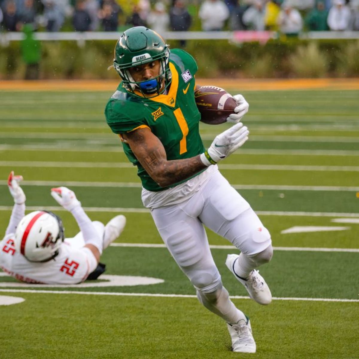 Baylor running back Trestan Ebner runs the 40-yard dash at the NFL