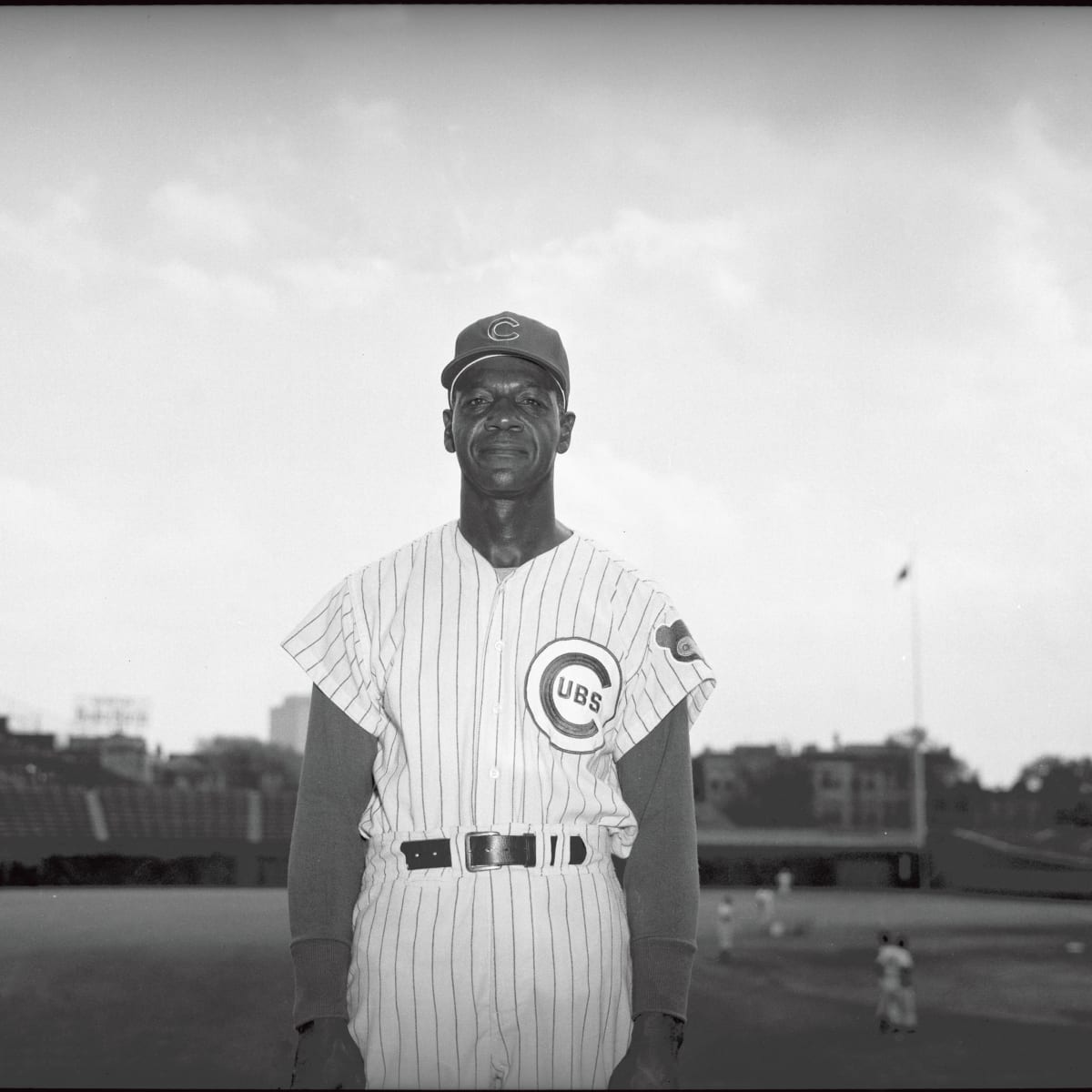 Baseball In Pics - Buck O'Neil becomes the first black coach in