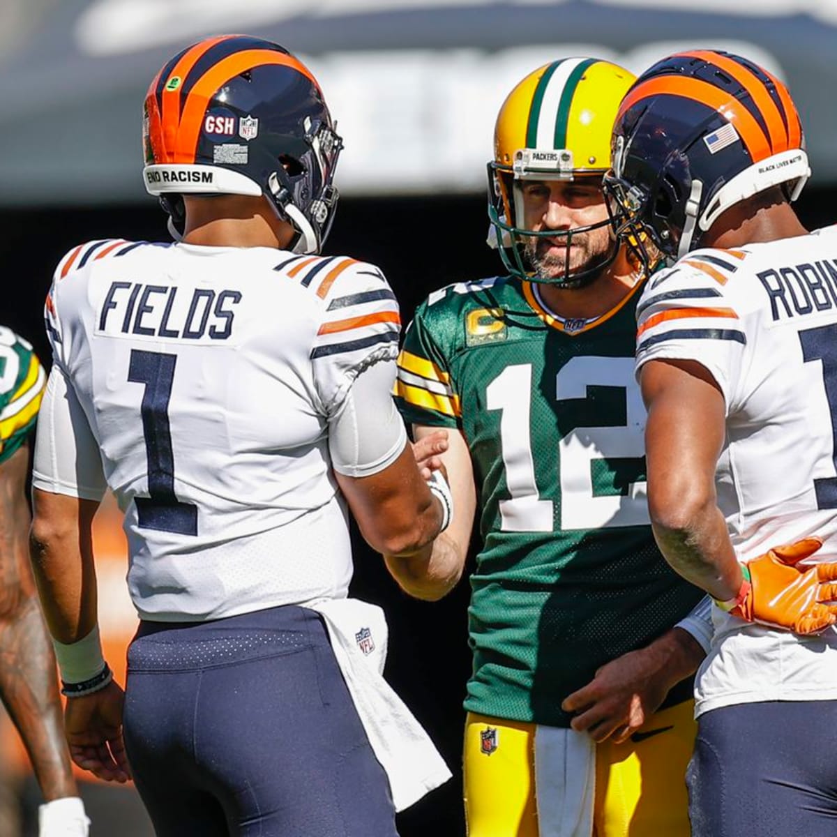 Chicago Bears QB Justin Fields begins big season with lackluster  performance in loss to Green Bay