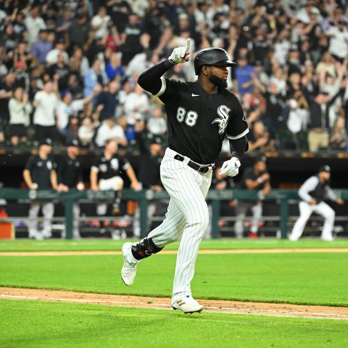 White Sox take another step up with 3-2 win over Yankees