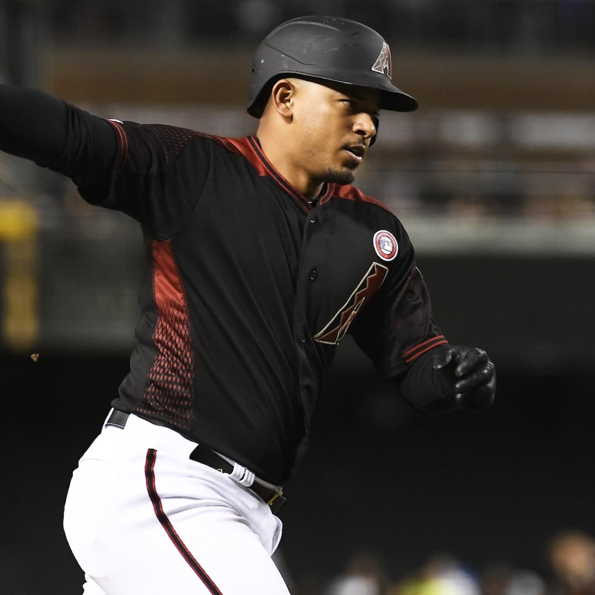 Report: D-backs, White Sox engaged in trade talks over Eduardo Escobar