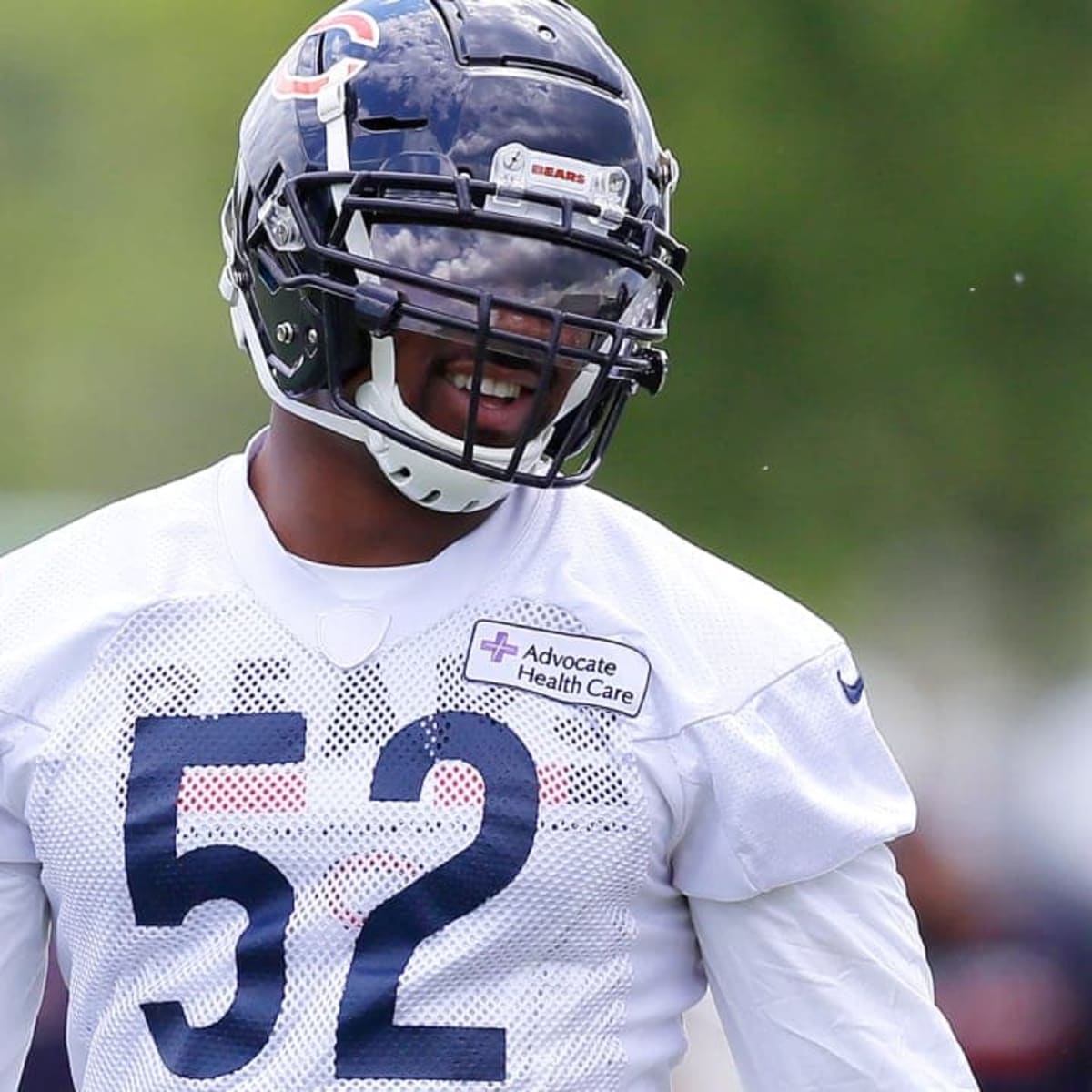 Bears coaches begin evaluating rookies as OTAs start - CBS Chicago