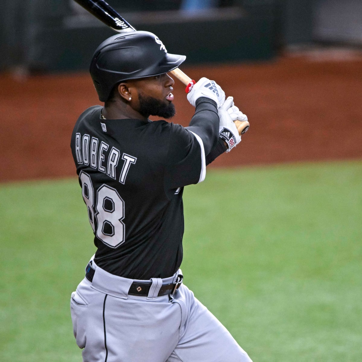 White Sox to activate Robert after missing over 3 months with