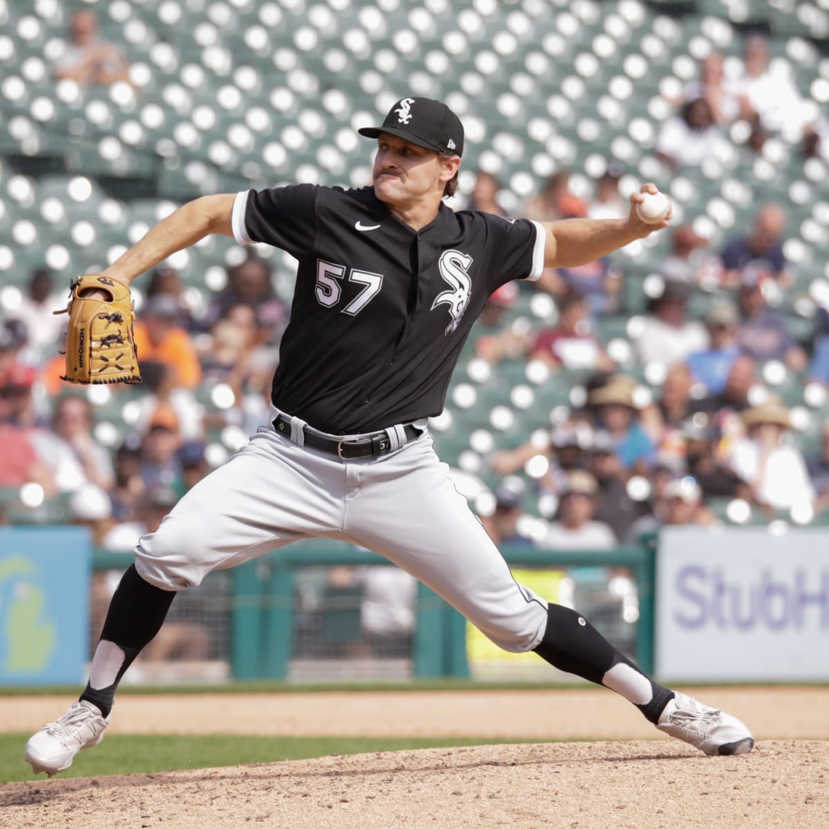 Tanner Banks of the Chicago White Sox delivers a pitch against the News  Photo - Getty Images