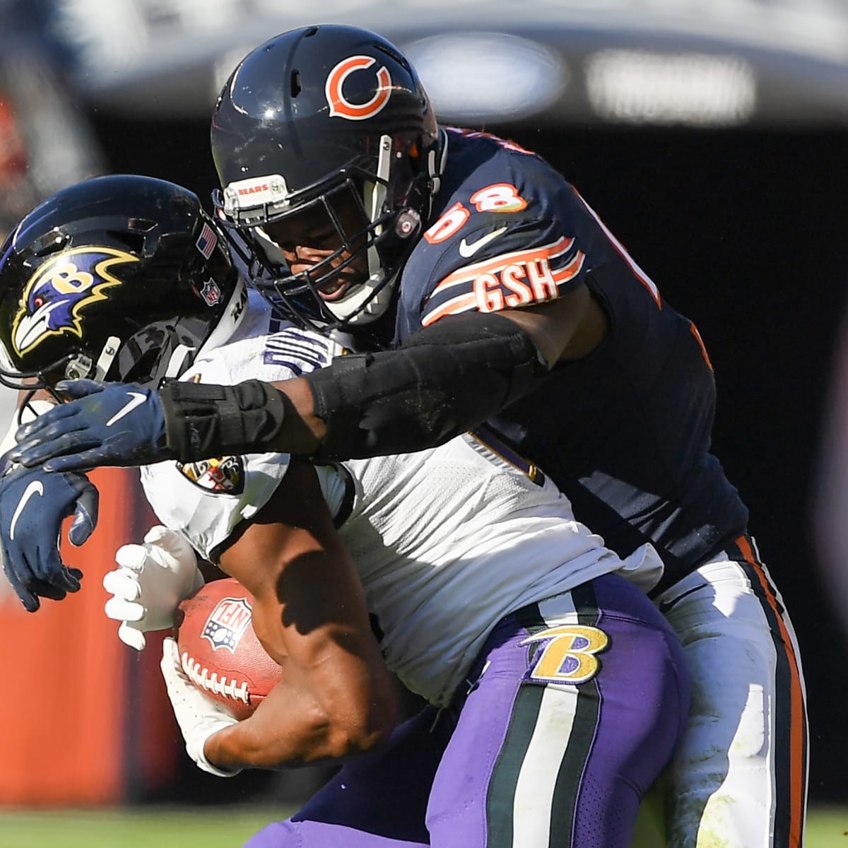 Ravens sign star linebacker Roquan Smith to a five-year contract