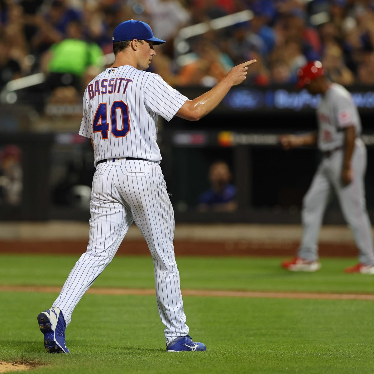 Mets place righty starter Chris Bassitt on injured list