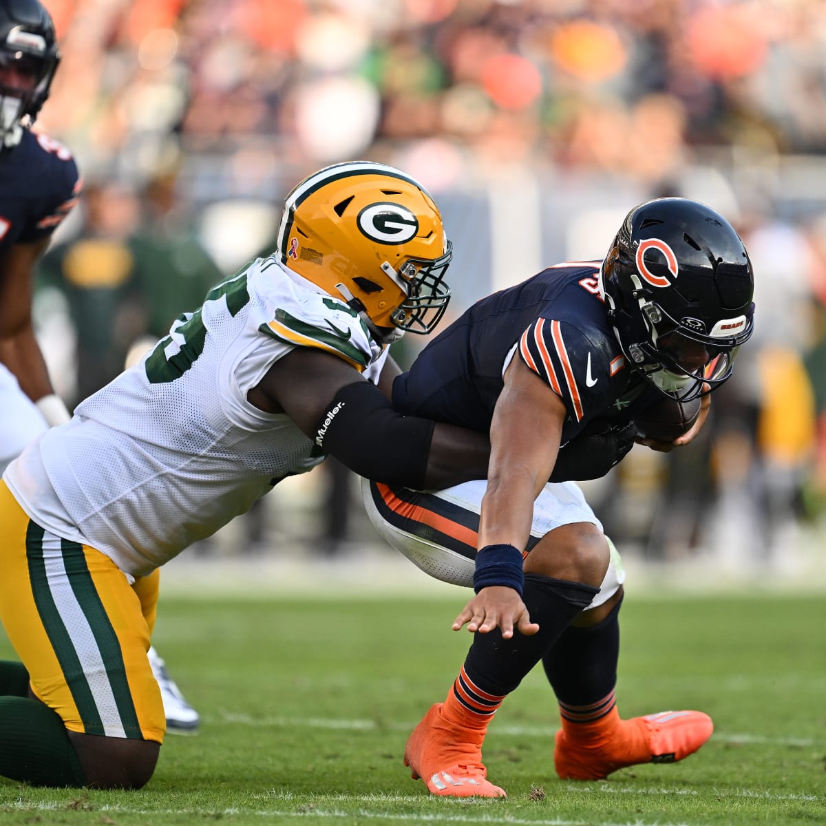 Chicago Bears' subpar offensive line-building process is rearing its ugly  head - On Tap Sports Net