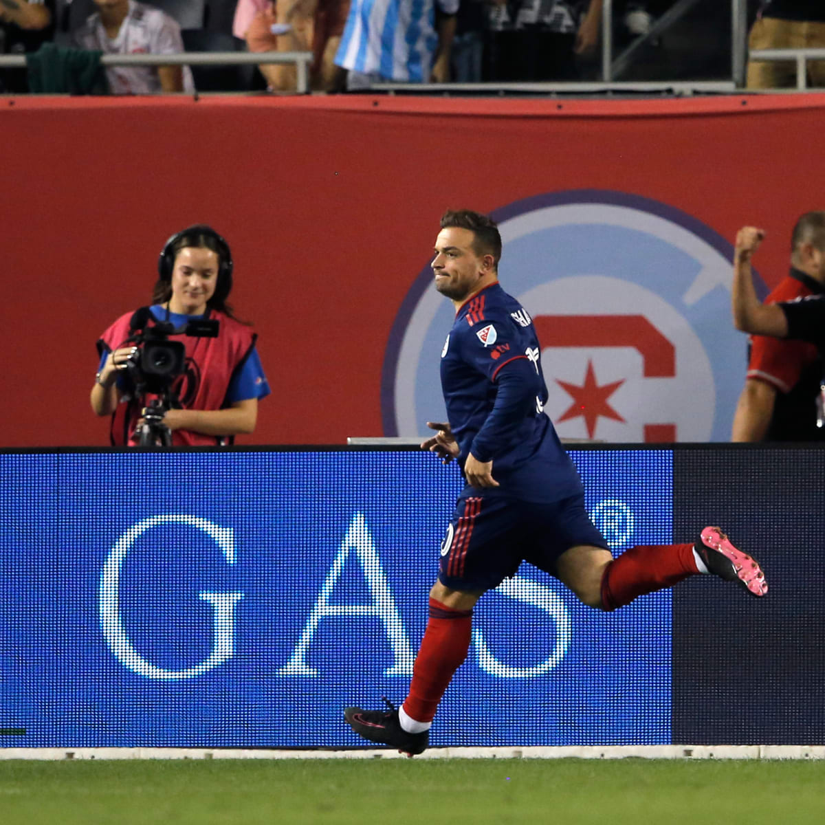 Record-Setting Crowd Takes In Chicago Fire Game Despite Lionel